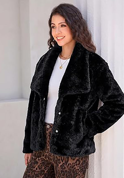 Black Wide Lapel Faux Fur Coat for Women — Oversized Dropped Shoulder Jacket with Side Pockets & Snap Buttons