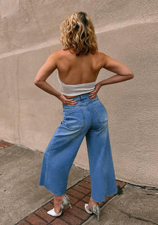 Brilliant Blue Women's High Waisted Denim Capri Pants Seamed Front