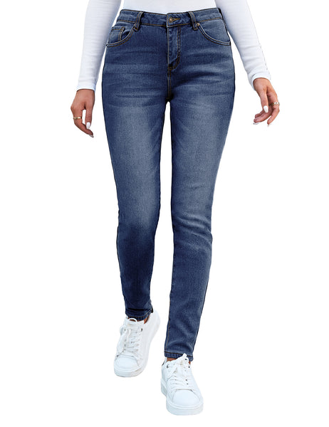 Front view of model wearing blue mid-waist skinny fit denim jeans
