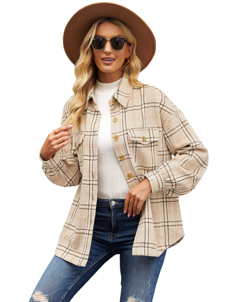 Front view of model wearing beige flap pockets button-down plaid short jacket